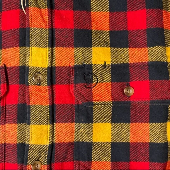 NWT Fjallraven Heavy Flannel Button Down Shirt Mens size Large Slim